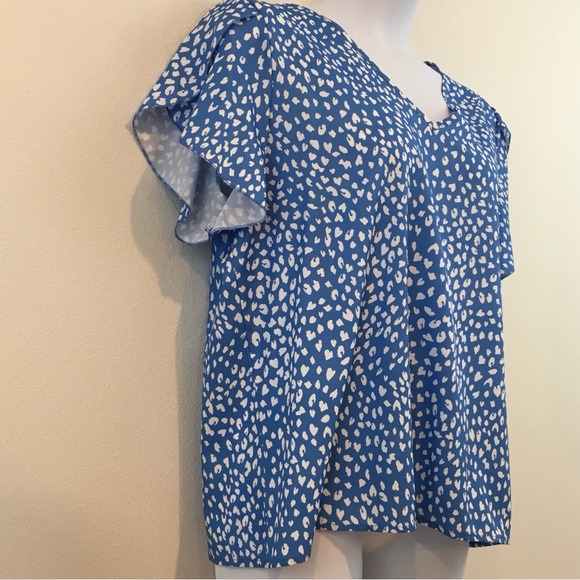 Tulip Sleeve Blouse w/ Blue & White Spots - Picture 4 of 9